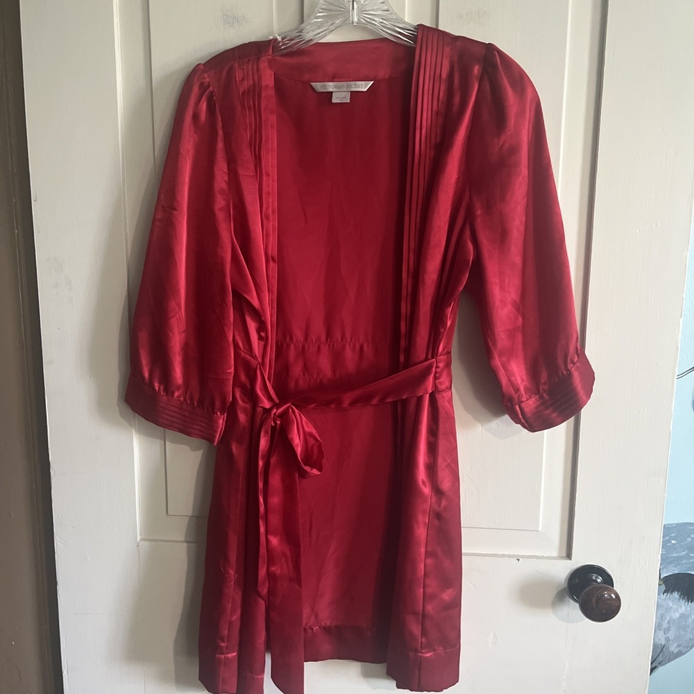 Victoria's Secret Short Red Satin Kimono Style Robe Small Belted Lounge Glam